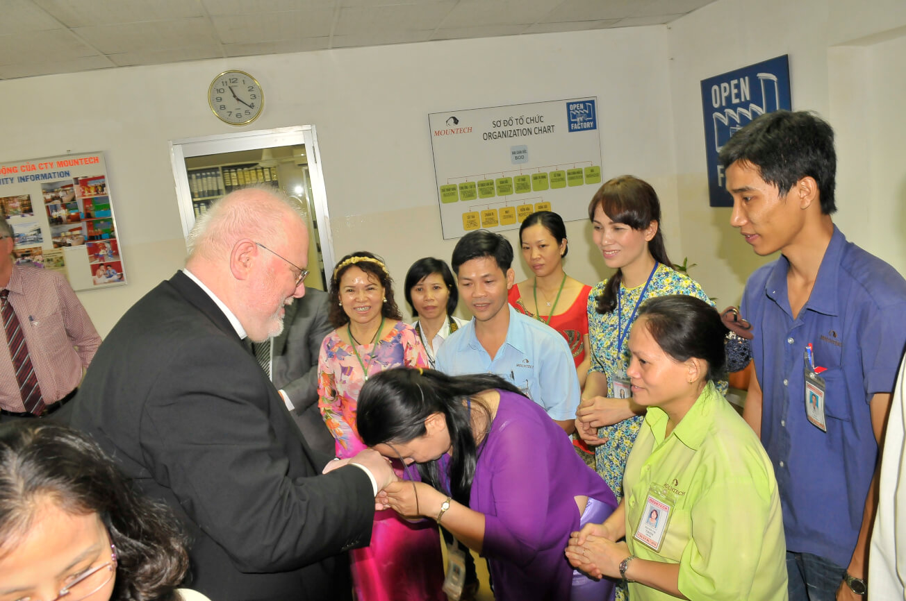 Besuch von Kardinal Marx bei Tatonka in Vietnam